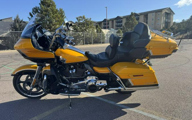 2022 Harley-Davidson® CVO™ Road Glide® Limited