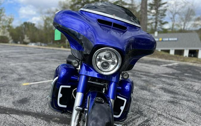 FLHXSE 2017 CVO Street Glide