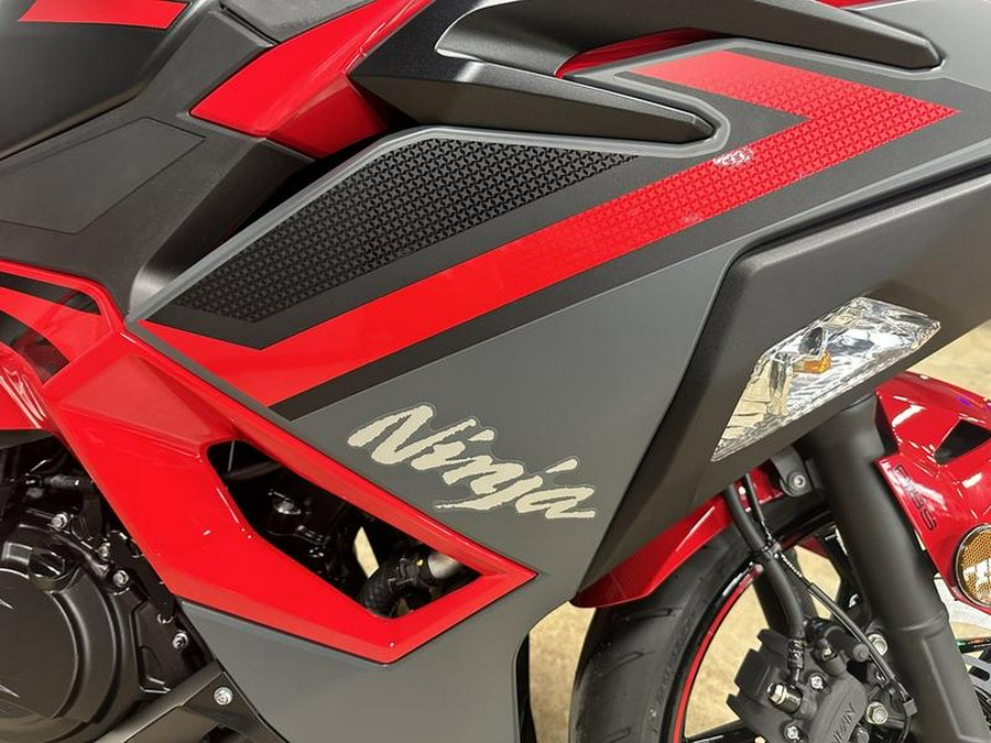 2024 Kawasaki Ninja® 500 ABS Passion Red/Metallic Flat Spark Black