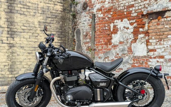 2026 Triumph BONNEVILLE BOBBER