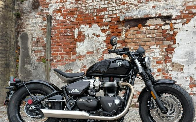 2026 Triumph BONNEVILLE BOBBER