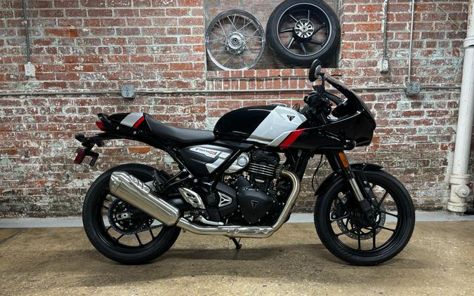 2026 Triumph Thruxton 400