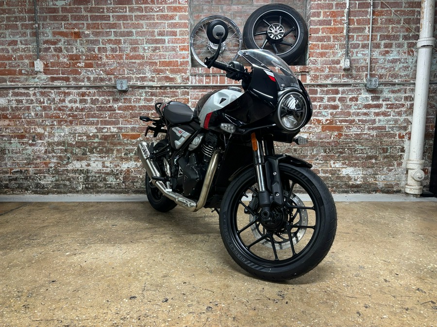 2026 Triumph Thruxton 400