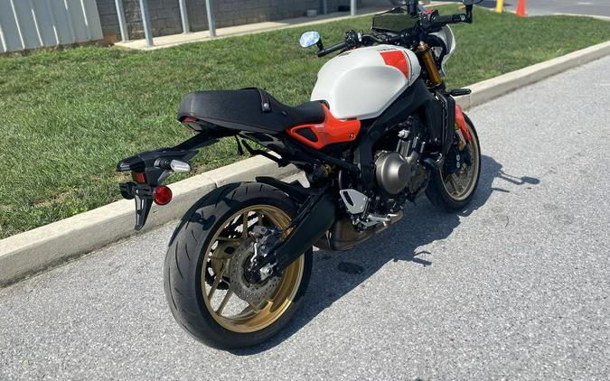 2025 Yamaha XSR 900