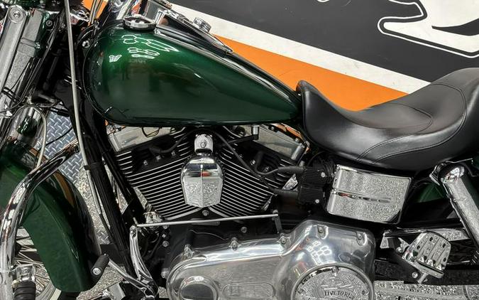 2016 Harley-Davidson® FLD - Dyna® Switchback Custom
