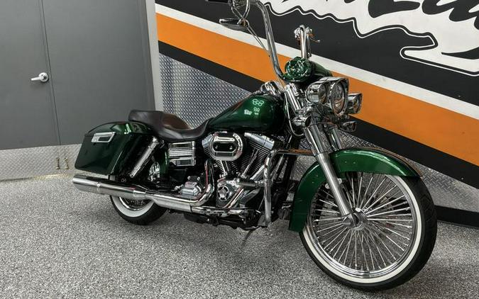 2016 Harley-Davidson® FLD - Dyna® Switchback Custom