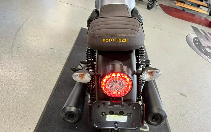 2022 Moto Guzzi V7 Stone Centenario