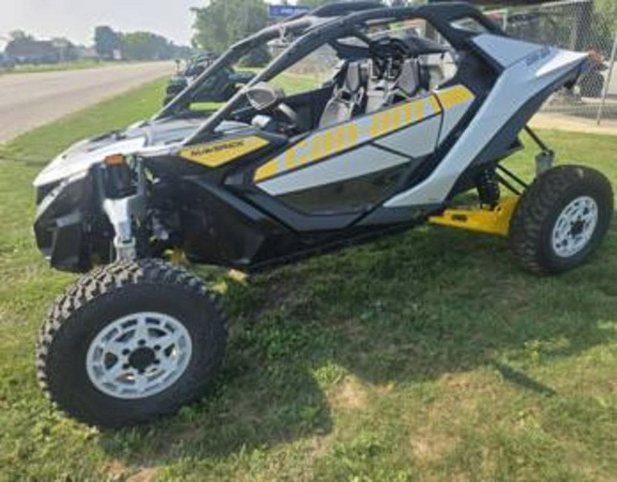 2024 Can-Am® Maverick R 999T DCT