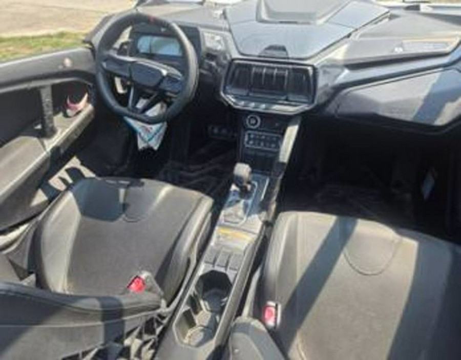 2024 Can-Am® Maverick R 999T DCT