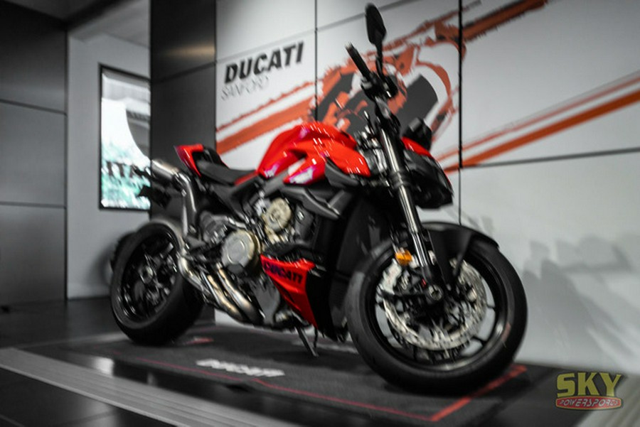 2024 Ducati Streetfighter V4 Red