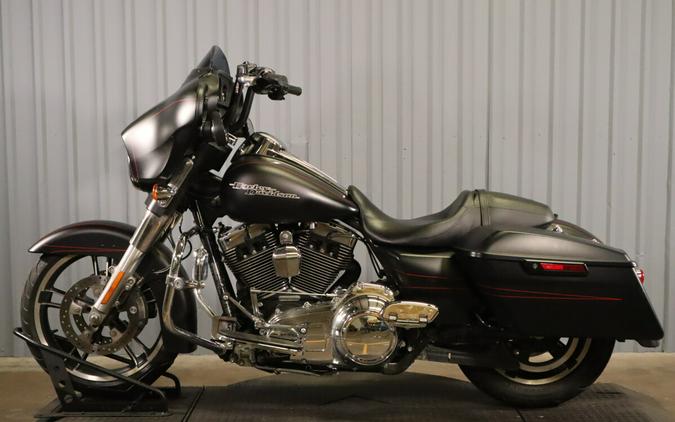 2016 Harley-Davidson Street Glide Special FLHXS