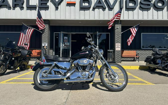 2004 Harley-Davidson® 1200 Custom Vivid Black