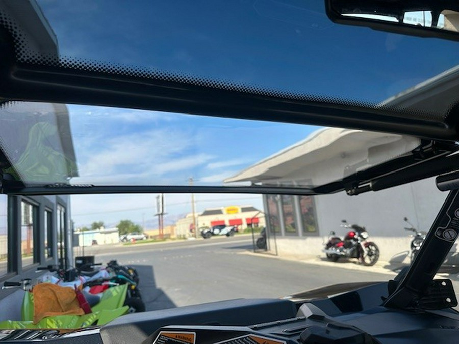 2022 Can-Am Commander MAX XT-P 1000R