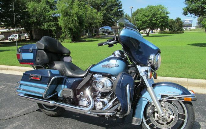 2012 Harley-Davidson Touring FLHTCU - Electra Glide Ultra Classic