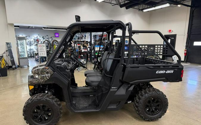 2025 Can-Am Defender DPS HD9