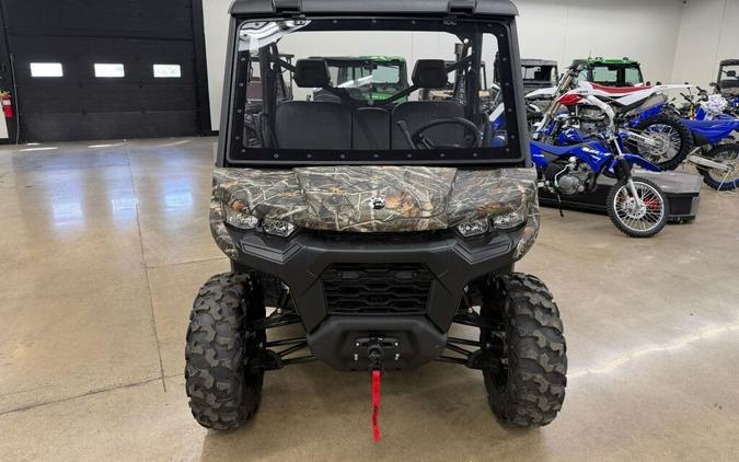 2025 Can-Am Defender DPS HD9