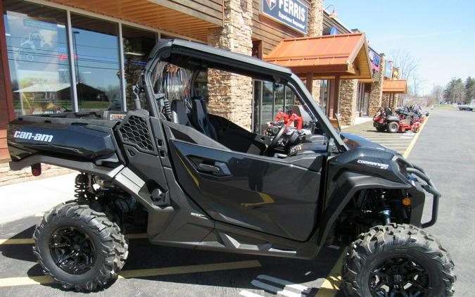 2024 Can-Am® Commander XT 700