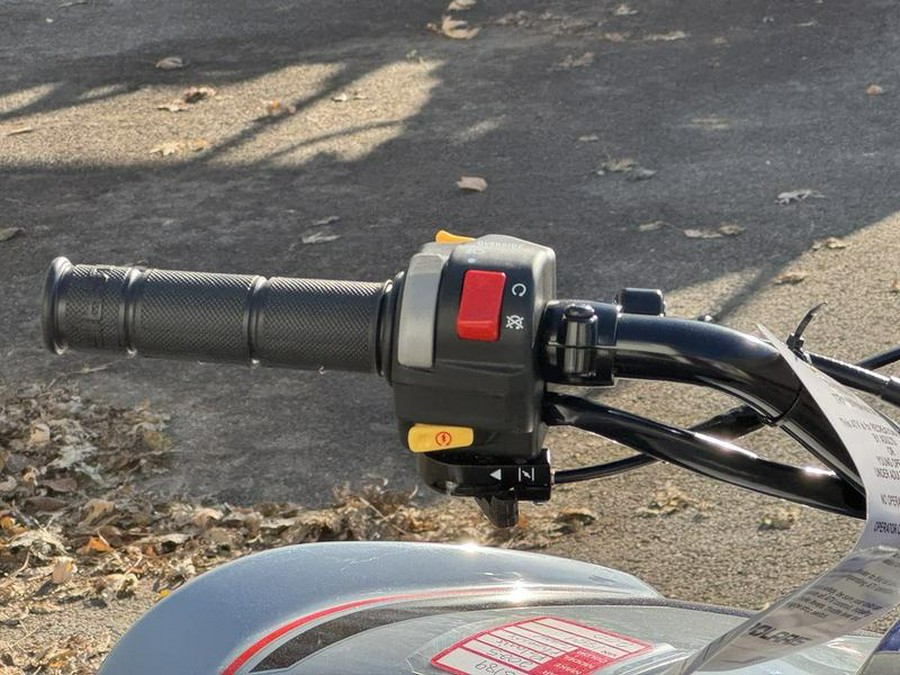 2025 Polaris® Phoenix 200