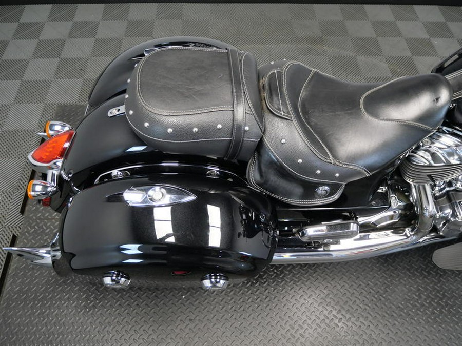 2017 Indian Motorcycle® Chieftain® Thunder Black Pearl