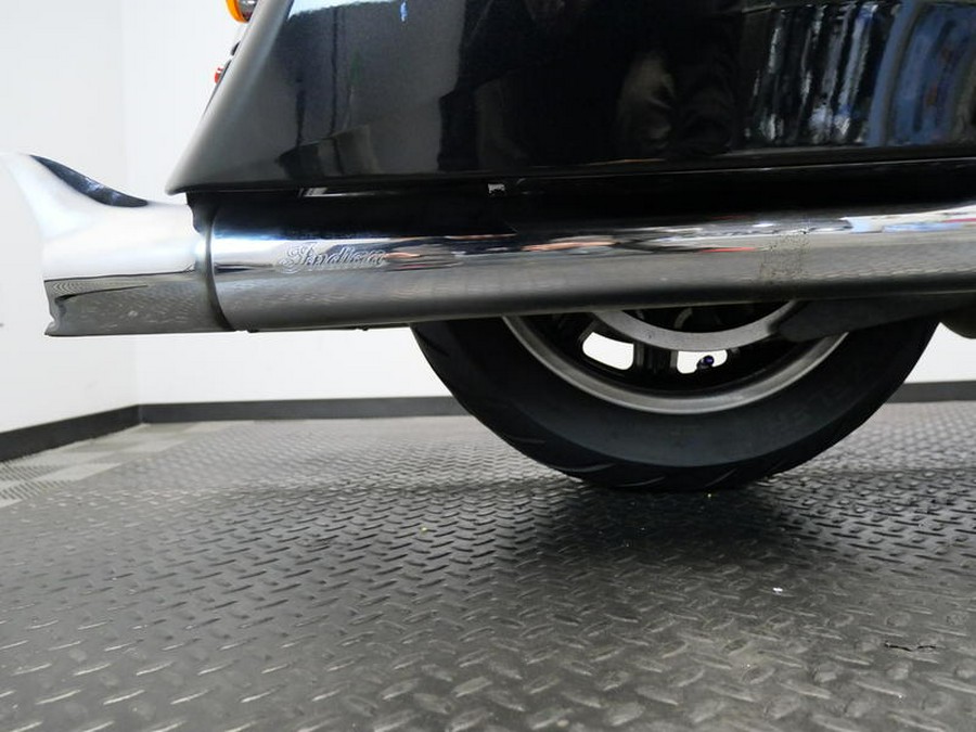 2017 Indian Motorcycle® Chieftain® Thunder Black Pearl