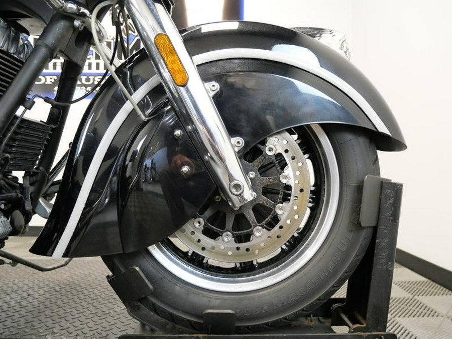 2017 Indian Motorcycle® Chieftain® Thunder Black Pearl