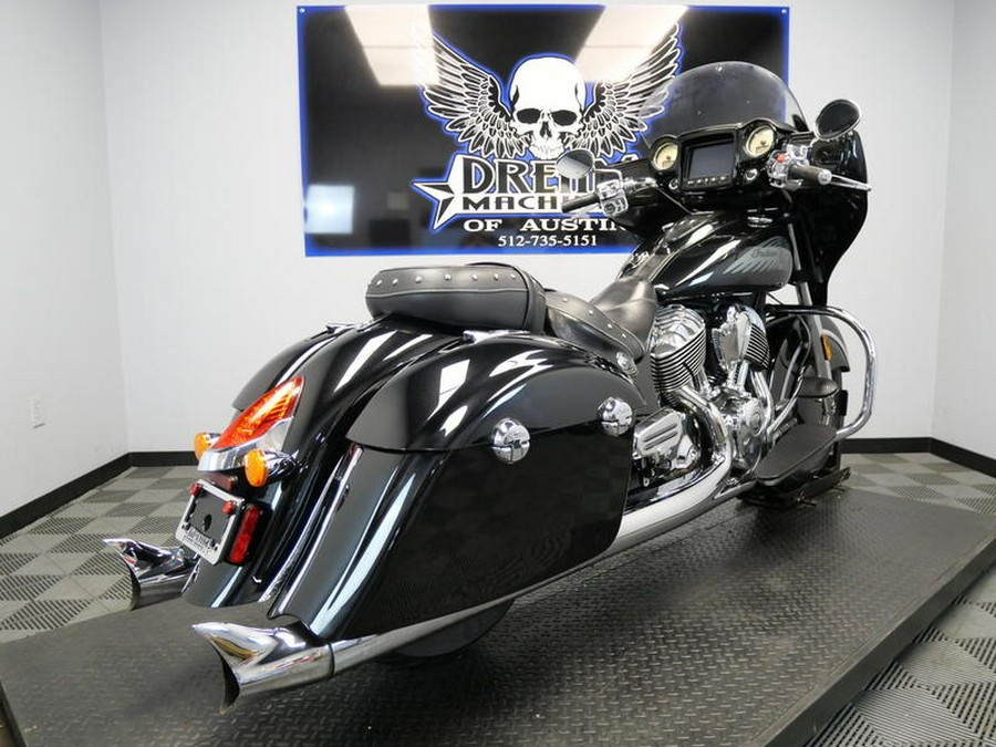 2017 Indian Motorcycle® Chieftain® Thunder Black Pearl