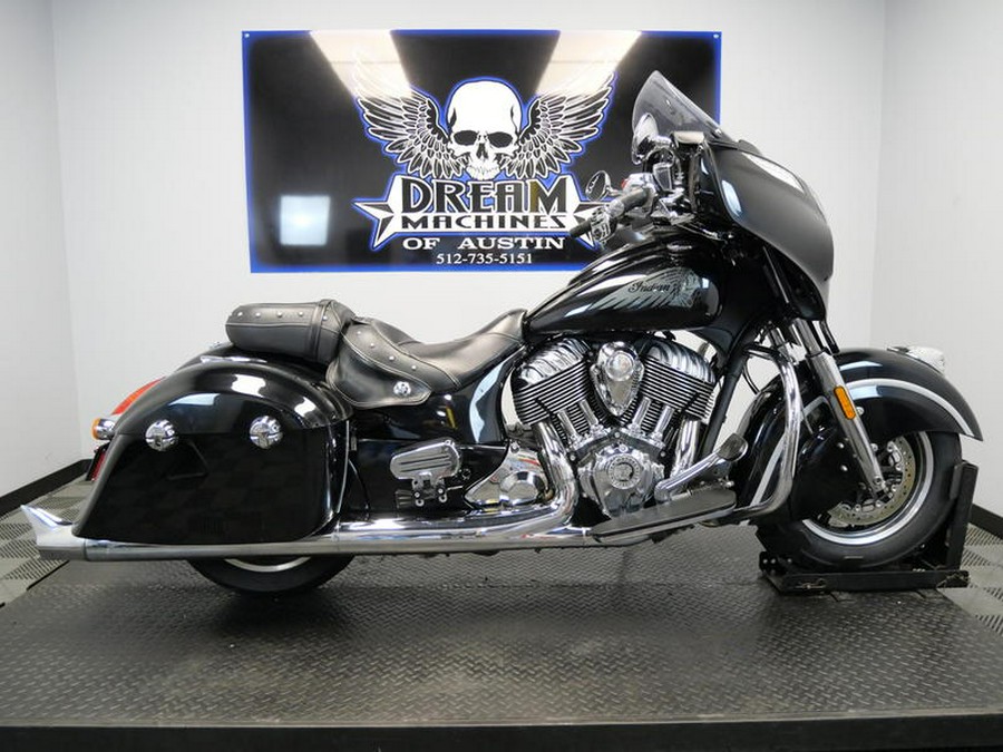 2017 Indian Motorcycle® Chieftain® Thunder Black Pearl