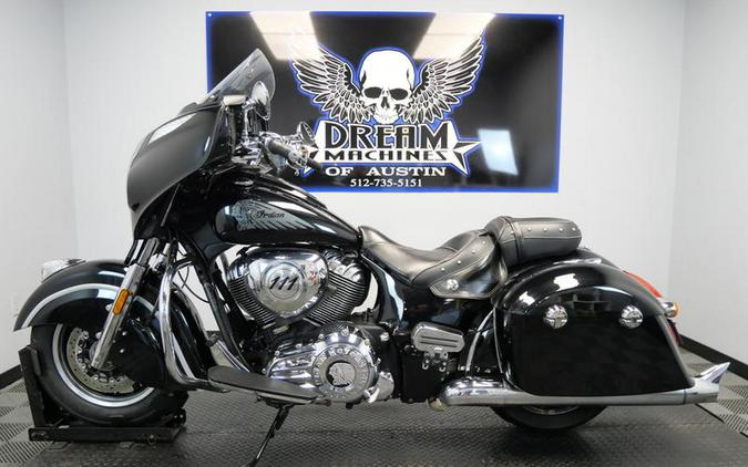 2017 Indian Motorcycle® Chieftain® Thunder Black Pearl