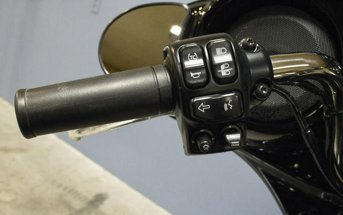 2021 Harley-Davidson® FLHXS - Street Glide® Special