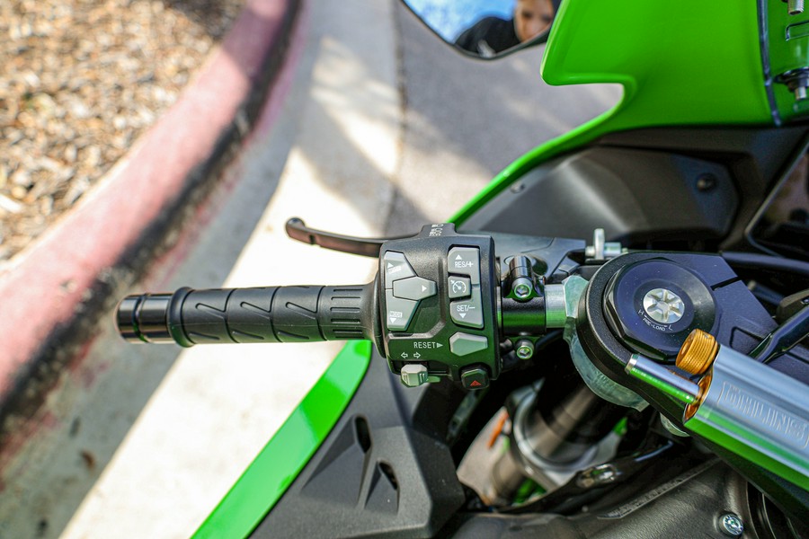 2026 KAWASAKI NINJA ZX-10R