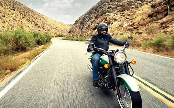 2022 Kawasaki Vulcan 900 Classic