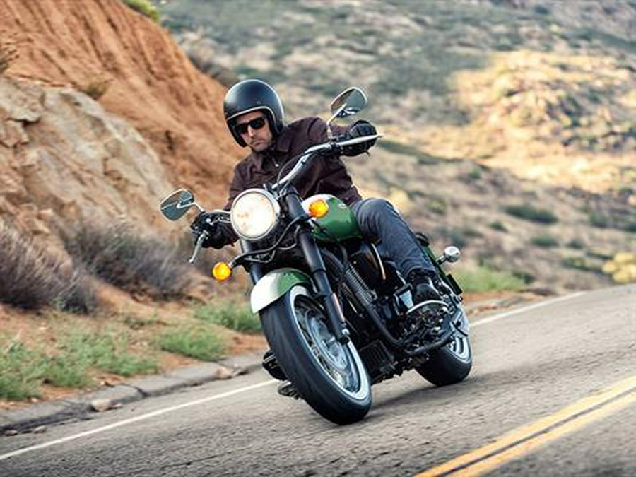 2022 Kawasaki Vulcan 900 Classic