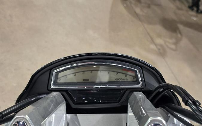 2025 Suzuki Boulevard M109R