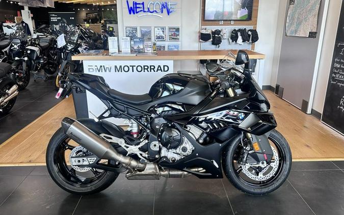 2026 BMW S 1000 RR Blackstorm metallic 1000 RR Light White M Motorsport
