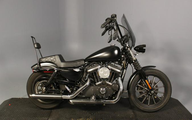 2015 Harley-Davidson Iron 883