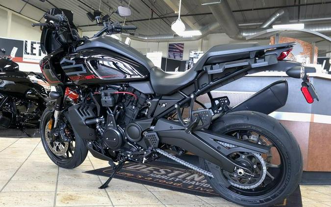 2025 Harley-Davidson® RA1250ST - Pan America® 1250 ST