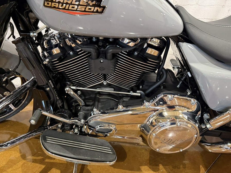 2025 Harley-Davidson® Street Glide® FLHX 0395078 Billiard Gray