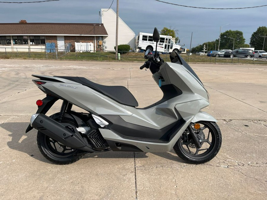 2025 Honda PCX ABS