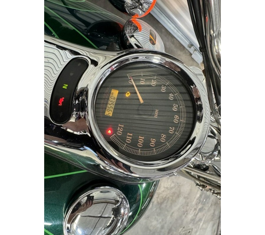 2004 Harley-Davidson Softail FXSTD - Deuce