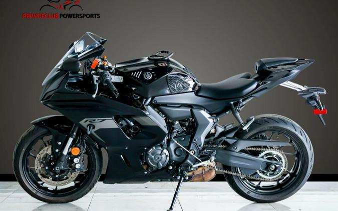 2025 Yamaha YZF-R7
