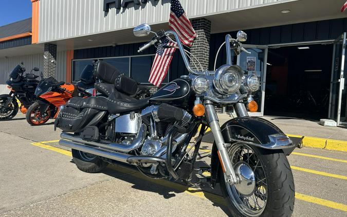 2010 Harley-Davidson® Heritage Softail® Classic Vivid Black Chrome Laced Wheels