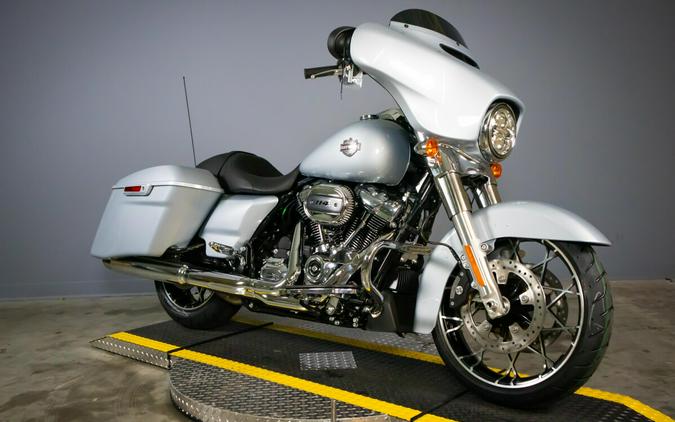 2023 Harley-Davidson Street Glide Special