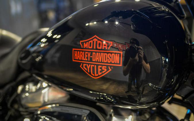 2019 Harley-Davidson® FLHT - Electra Glide® Standard