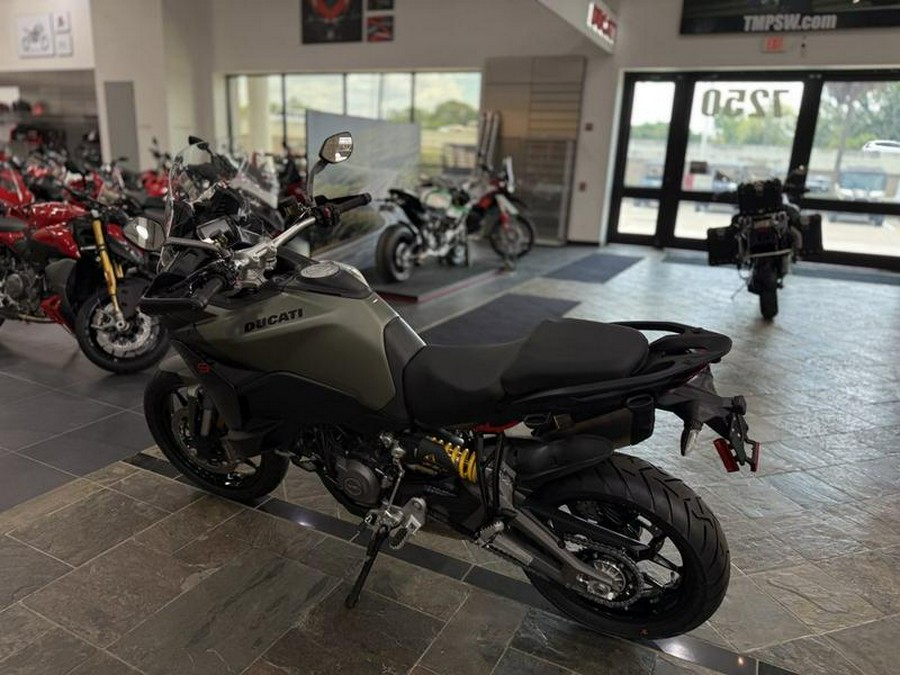 2025 Ducati Multistrada V2 S Storm Green