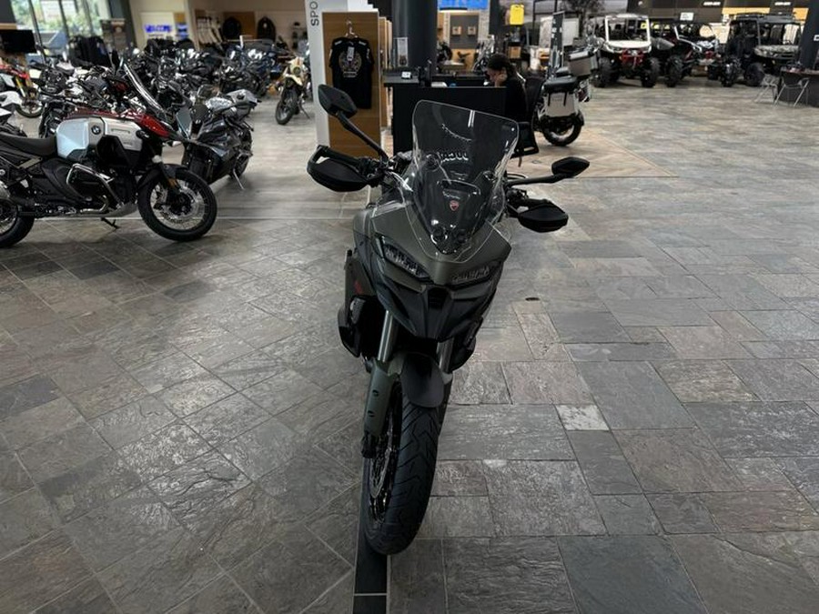 2025 Ducati Multistrada V2 S Storm Green