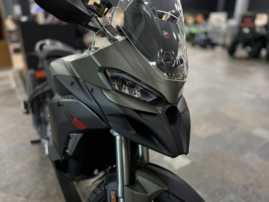 2025 Ducati Multistrada V2 S Storm Green