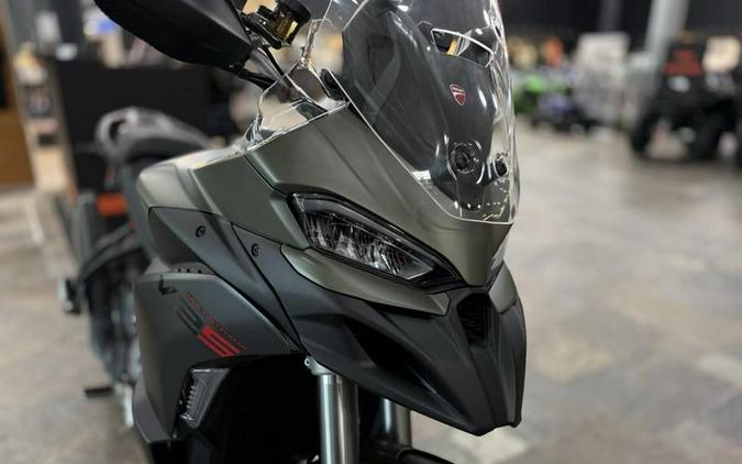 2025 Ducati Multistrada V2 S Storm Green
