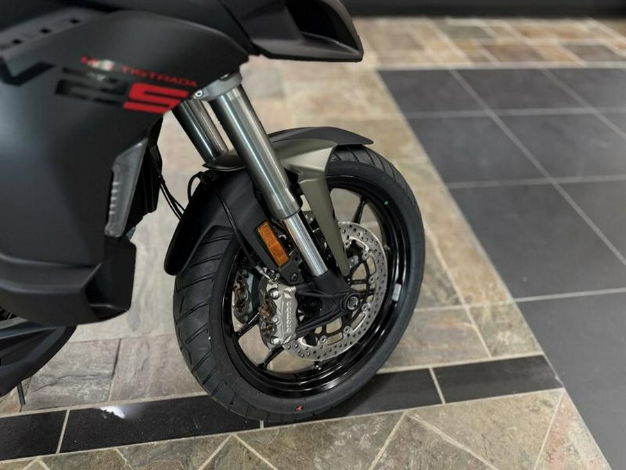 2025 Ducati Multistrada V2 S Storm Green