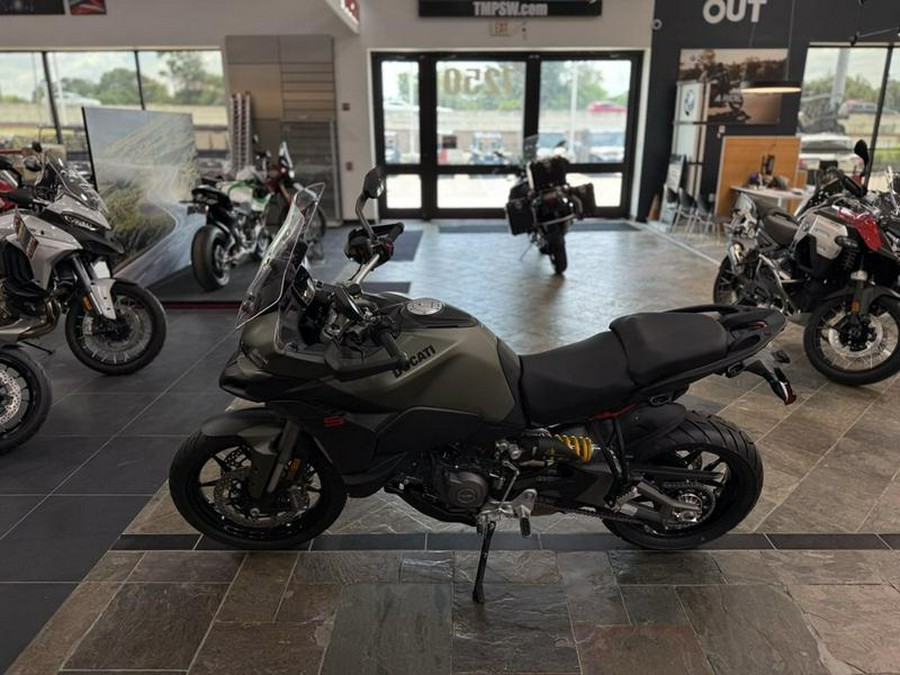 2025 Ducati Multistrada V2 S Storm Green