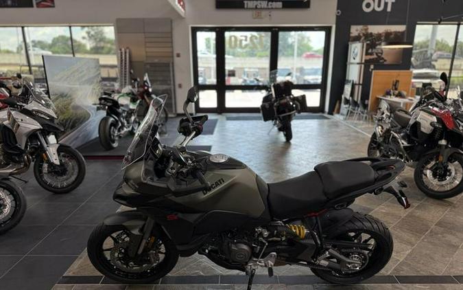 2025 Ducati Multistrada V2 S Storm Green